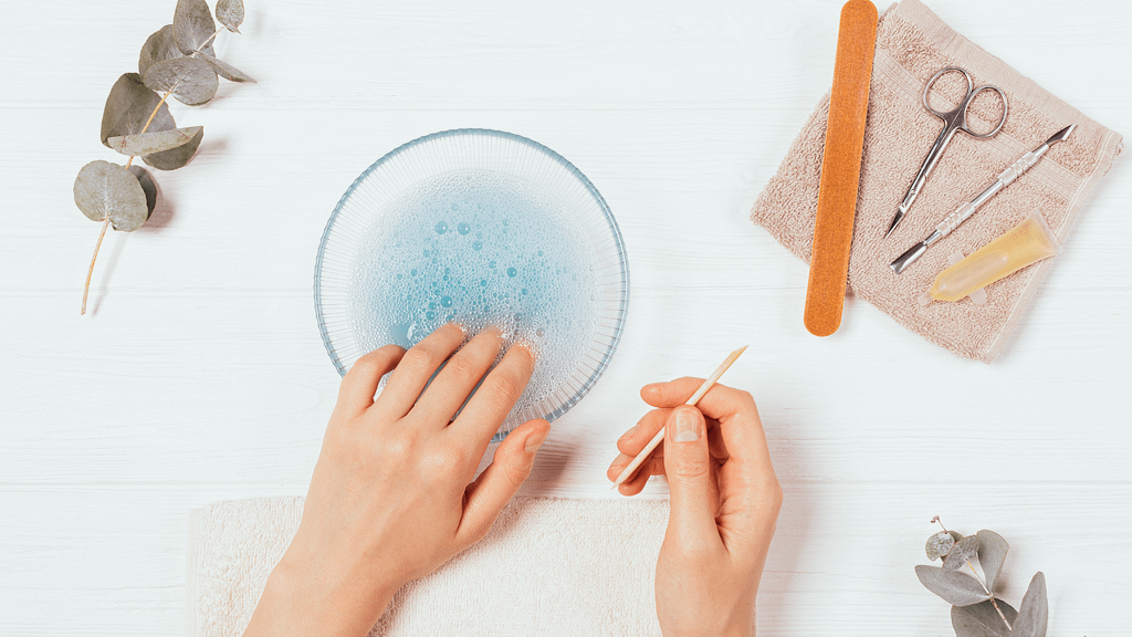 Hydrating Nail Soaks